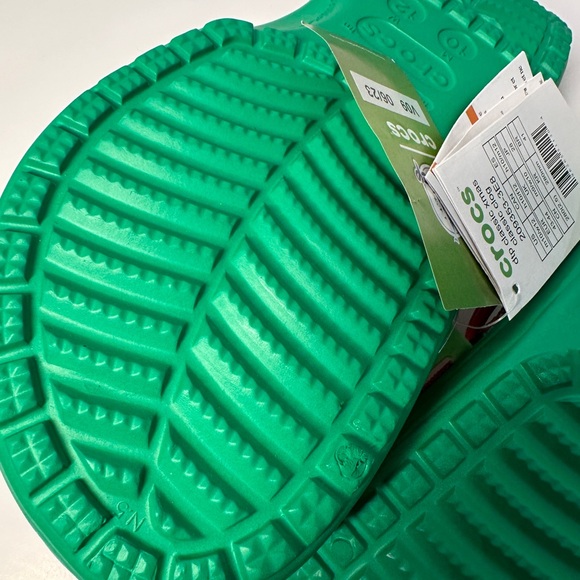 Mickey Mouse & Friends Holiday Christmas CROCS Shoes Disney Mens 10 / women’s 12 - Picture 15 of 16